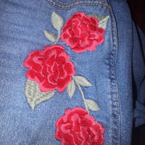 HOLLISTER DISTRESSED EMBROIDERED JEANS SIZE 31 - Picture 3 of 10